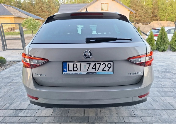 Skoda Superb cena 60900 przebieg: 254100, rok produkcji 2016 z Miasteczko Śląskie małe 596